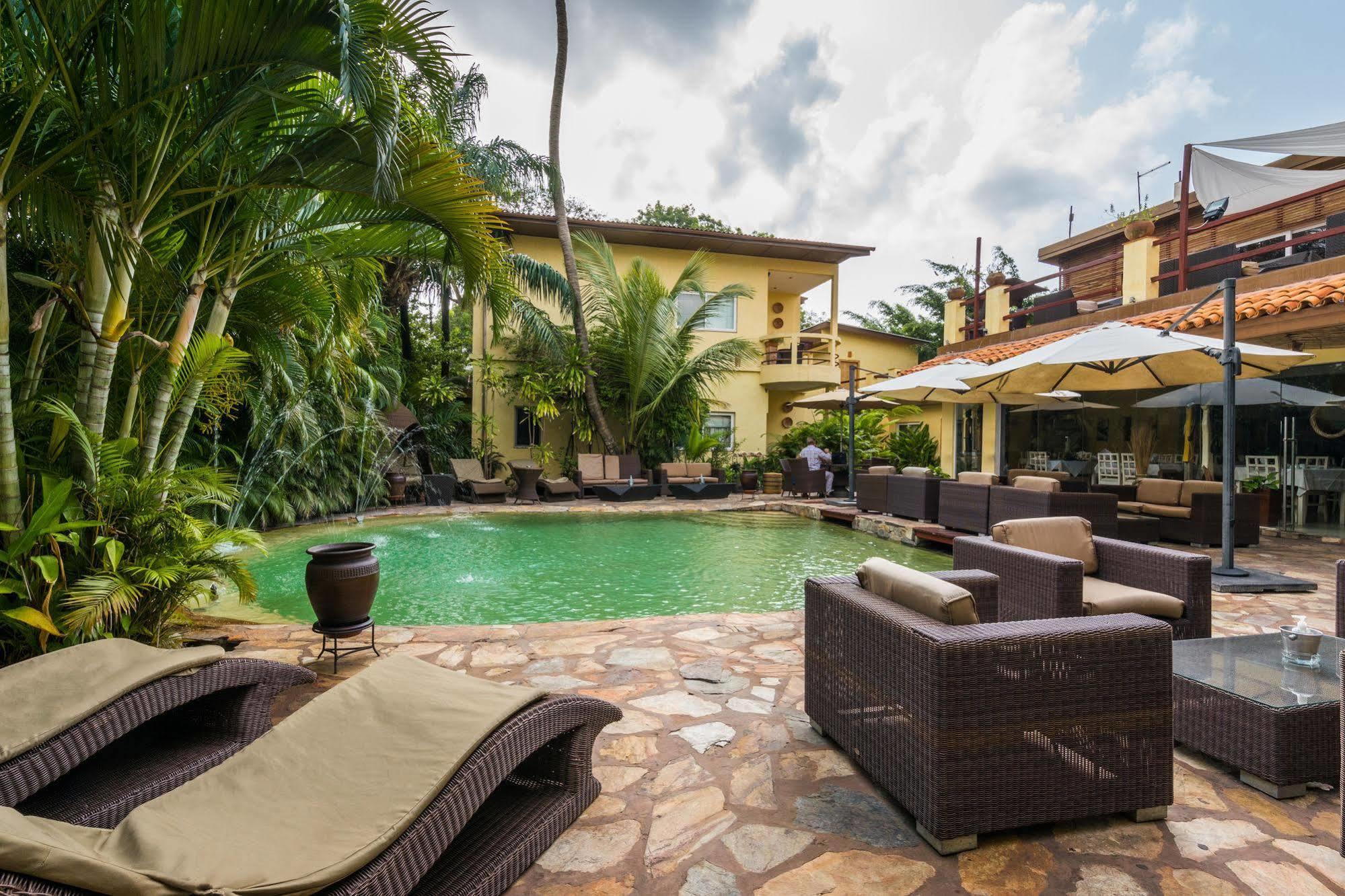 La Villa Boutique Hotel Accra Extérieur photo